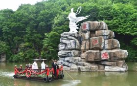 火爆出圈的福利來啦！漢江源景區(qū)年卡只需*元，無限暢游 →縮略圖