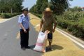 秋收農(nóng)忙，請勿占道打場曬糧！縮略圖
