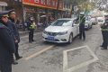 交警城管聯(lián)合執(zhí)法，嚴厲整治“違停”頑疾縮略圖