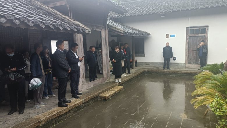 賡續(xù)紅色血脈 弘揚(yáng)紅色文化  漢中市第二屆紅色文化研討會(huì)亮點(diǎn)紛呈，成果豐碩插圖1