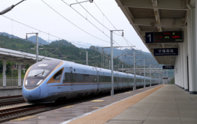 為生命停車，這趟列車臨停3分鐘……縮略圖
